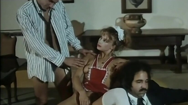 Молодая Чиччолина в главной роли полнометражной итальянской порнухи